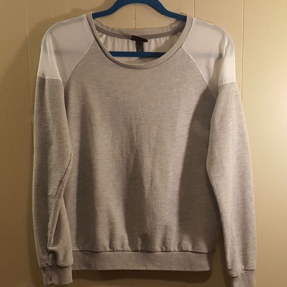 Mossimo Supply Co. Tops - Mossimo Gray Sweatshirt Top